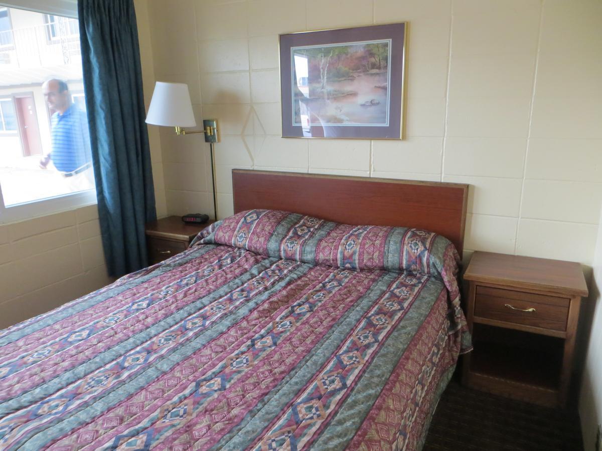 Deluxe Inn/Extended Stay - Council Bluffs Carter Lake Habitación foto